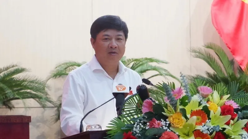 Ông Lương Nguyễn Minh Triết, Chủ tịch HĐND TP Đà Nẵng phát biểu tại Hội nghị tiếp xúc cử tri. Ảnh: XUÂN QUỲNH