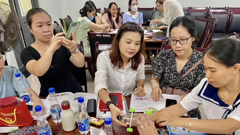 Trong thời gian hè, các thầy, cô giáo nghiên cứu, học tập chuyên môn