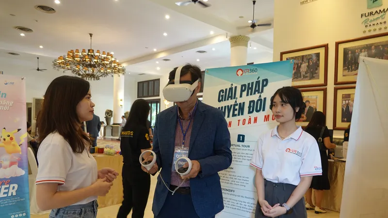 Hội thảo đã đem đến nhiều góc nhìn mới về công nghệ số. Ảnh: XUÂN QUỲNH