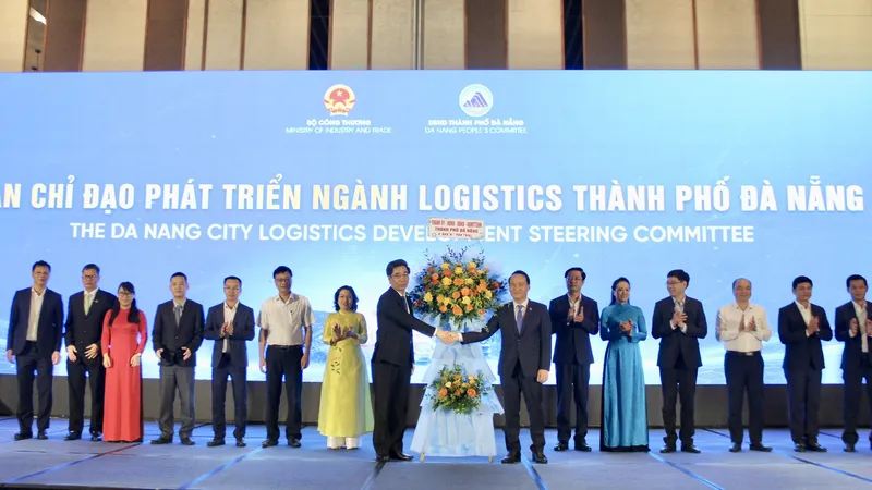 Ra mắt Ban chỉ đạo phát triển ngành logistics TP Đà Nẵng. Ảnh: XUÂN QUỲNH