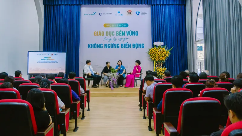 Hội thảo thu hút sự tham gia của các nhà quản lý giáo dục, chuyên gia và nhà hoạch định chính sách. Ảnh: XUÂN QUỲNH