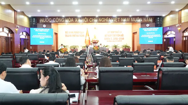 Toàn cảnh kỳ họp thứ 23 (Kỳ họp Chuyên đề) HĐND TP Đà Nẵng khóa 10, nhiệm kỳ 2021-2026. Ảnh: XUÂN QUỲNH