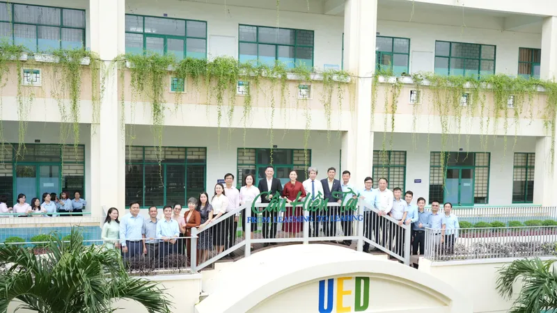 Công viên Cầu Hiền Tài 