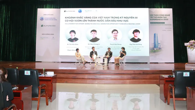 Ngày 27-11, UBND TP Đà Nẵng phối hợp cùng SuperEdge và AI Research Labs – Đại học Columbia (Hoa Kỳ) tổ chức Hội nghị Học thuật Công nghệ Trí tuệ Nhân tạo SuperEdge AI Summit 2025. Ảnh: XUÂN QUỲNH