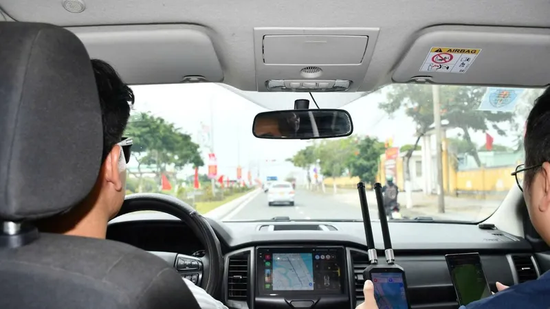 Lực lượng chức năng tiến hành truy tìm thiết bị bay không người lái xâm nhập khu vực cấm bay