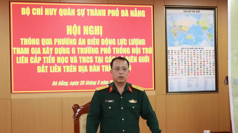 Đại tá Trần Hữu Ích phát biểu chỉ đạo tại hội nghị