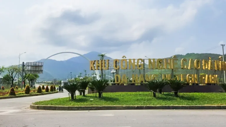 Trên cơ sở các quyết định của UBND TP Đà Nẵng, Ban Quản lý Khu công nghệ cao và các khu công nghiệp Đà Nẵng sẽ thực hiện thủ tục cấp Giấy chứng nhận đăng ký đầu tư cho các dự án