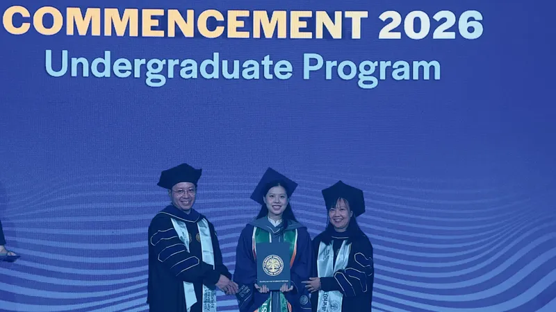 Fulbright Việt Nam trao bằng tốt nghiệp cho 190 tân cử nhân khóa 2026