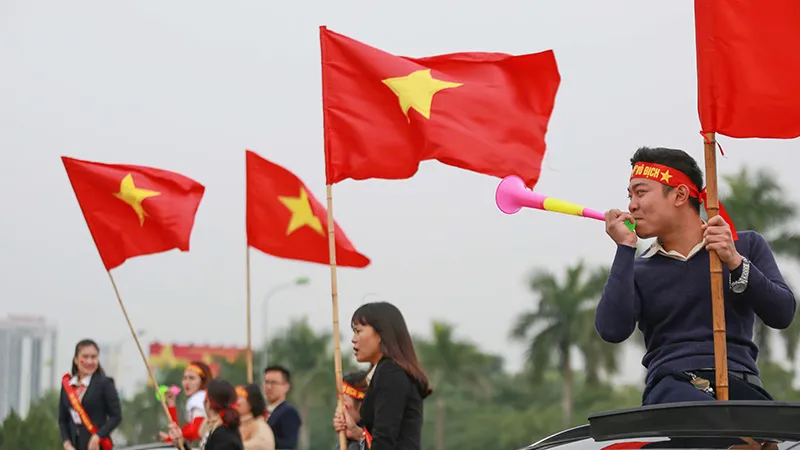 Mỹ Đình tràn ngập sắc đỏ - vàng trước trận chung kết AFF Cup