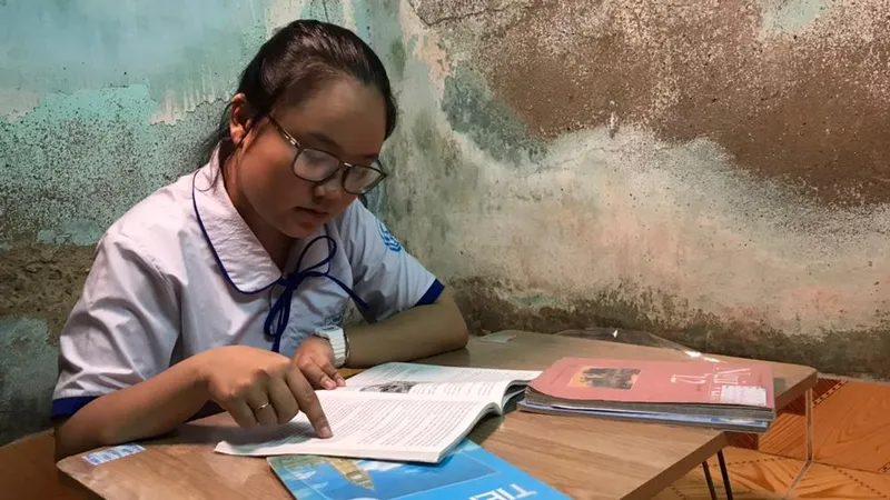 Cô bé ước mơ vào đại học được học bổng 4 năm đại học