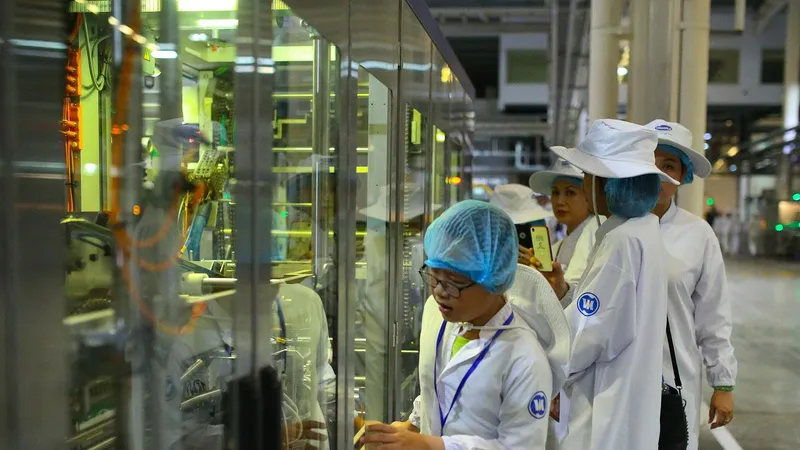 Nhà máy sữa Việt Nam được đầu tư công nghệ tự động hóa hiện đại bậc nhất thế giới