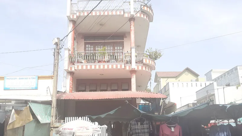 Căn nhà của bà Chi bị bán đấu giá để thi hành án 