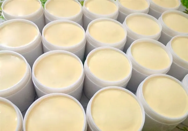 Cẩn trọng với kem trộn trắng da không rõ nguồn gốc