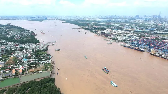 Giảm nhiều loại phí trong lĩnh vực tài chính, xây dựng, lữ hành, tài nguyên nước