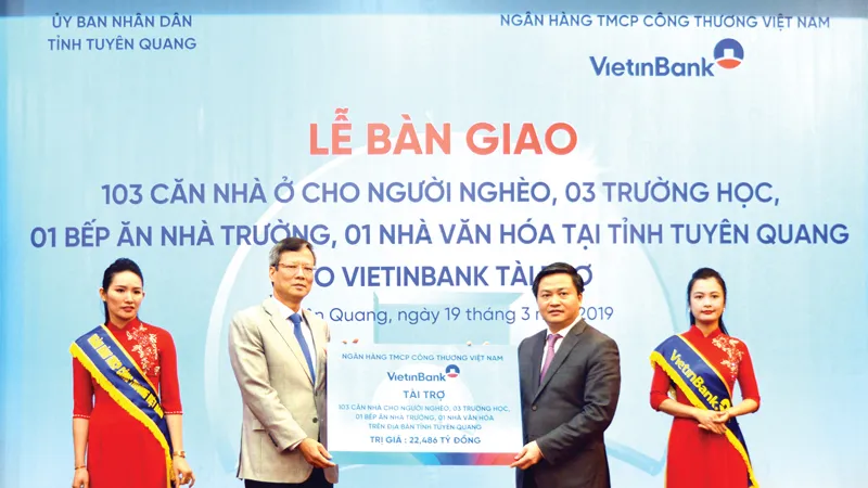Không chỉ hoàn thành xuất sắc nhiệm vụ chính trị và công tác xây dựng Đảng, VietinBank còn tiên phong trong việc thực hiện có hiệu quả công tác an sinh xã hội