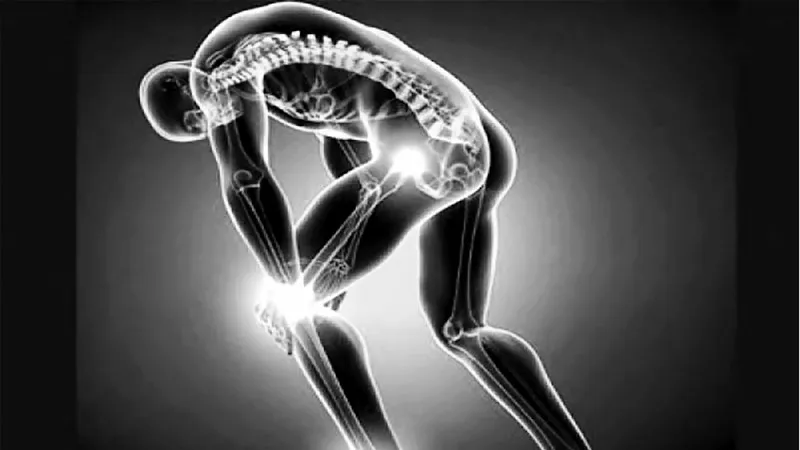 “Dùng huyệt vị dẫn thuốc”: Cách chữa bệnh xương khớp độc đáo của người Nùng 