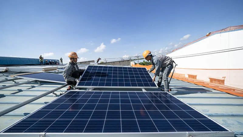 Ra mắt nền tảng điện mặt trời mái nhà EVNSolar