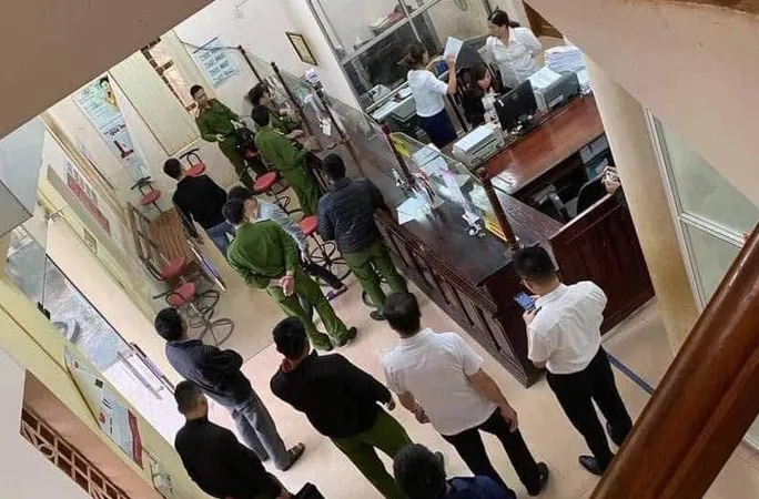 Một chi nhánh ngân hàng bị cướp 200 triệu đồng
