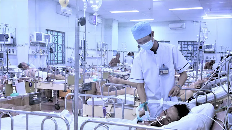 Chăm sóc người bệnh lao phổi nặng tại Khoa Hồi sức cấp cứu - Chống độc, BV Phạm Ngọc Thạch