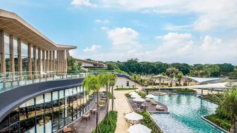 Chào mừng mùa giáng sinh ấm áp tại Minera Hot Springs Bình Châu