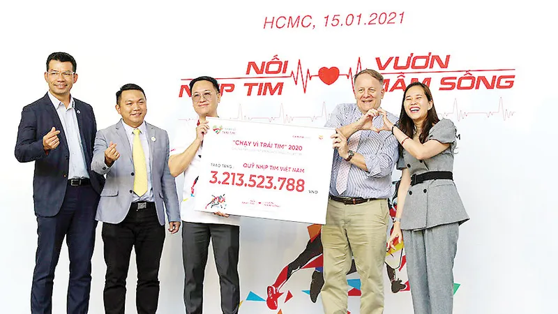 Tập đoàn Xây dựng Hòa Bình tài trợ chính với kinh phí 300 triệu ủng hộ phẫu thuật miễn phí cho trẻ em nghèo mắc bệnh tim bẩm sinh