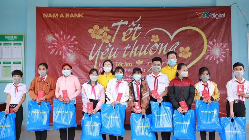 Tết ấm đến với Trà Leng và Rào Trăng