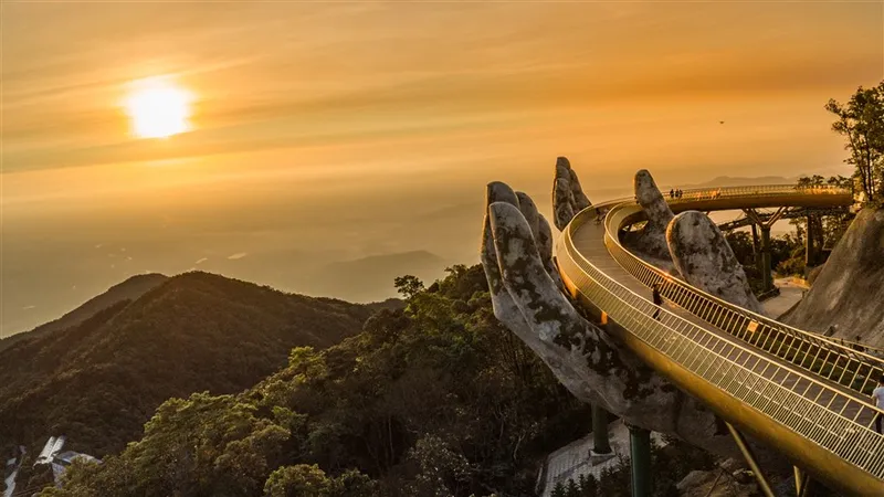 Cầu Vàng tại Bà Nà Hills được báo Anh bình chọn là kỳ quan mới của thế giới