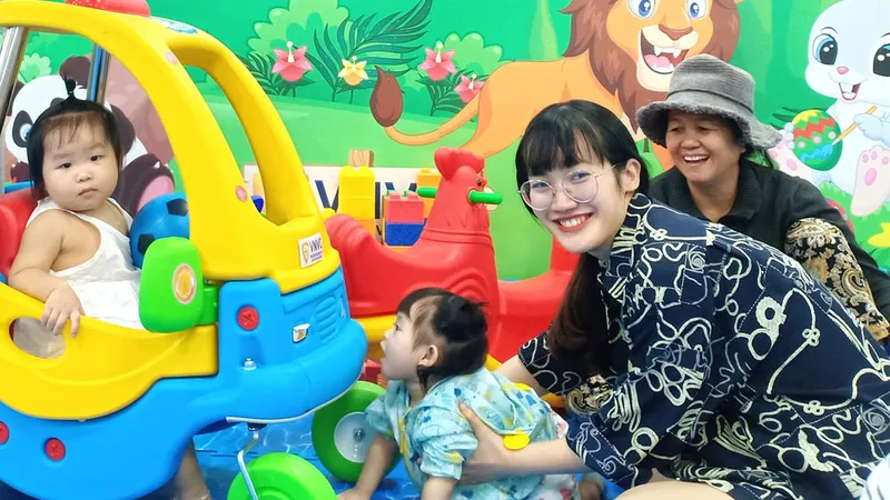Khủng hoảng theo con