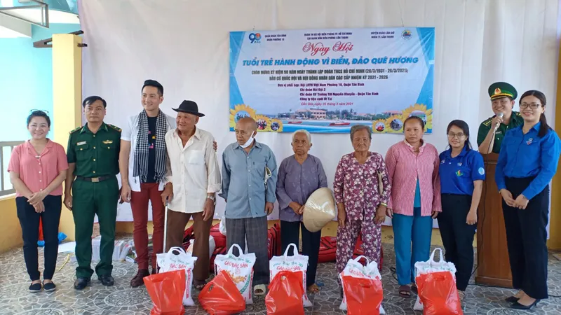 Ngày hội "Tuổi trẻ hành động vì biển, đảo quê hương" 