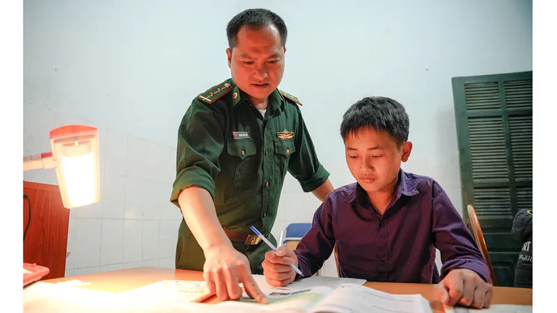 Những cột mốc biên cương - Bài 3: Gieo chữ miền biên ải