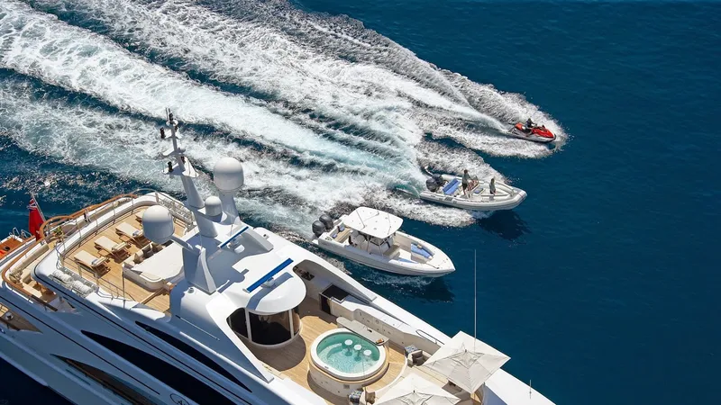 Du thuyền mang tới sự riêng tư và an toàn cho chủ nhân. Nguồn: Super Sail Yachts
