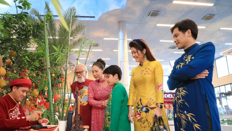 NSND Kim Xuân: “Tôi trân quý nét đẹp tết truyền thống”