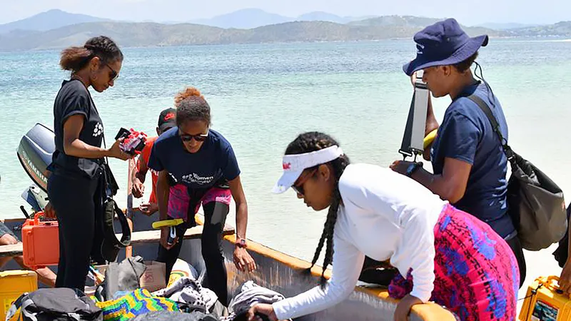 Một buổi huấn luyện của Sea Women of Melanesia