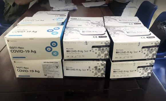 Miền Trung khan hiếm kit test Covid-19
