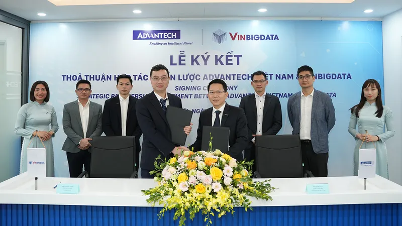 Lễ ký kết giữa Công ty TNHH Advantech Việt Nam Technology và Công ty cổ phần VinBigData (Tập đoàn Vingroup) 