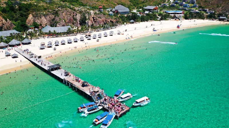 Đón hơn 192.000 lượt khách, Quy Nhơn trở thành điểm đến hàng đầu dịp lễ 30-4