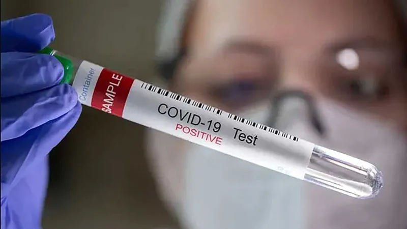 Các dòng phụ BA.4 và BA.5 đang gây ra làn sóng lây nhiễm mới ở nhiều nước