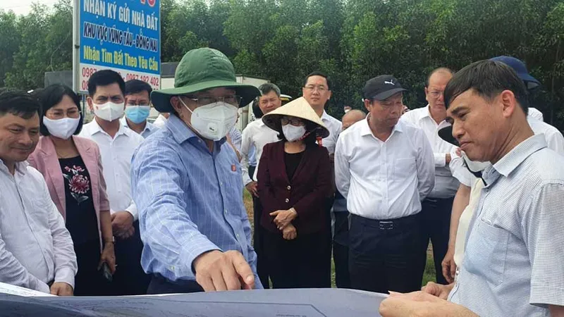 Đoàn công tác của Quốc hội khảo sát dự án cao tốc Biên Hòa - Vũng Tàu vào tháng 5-2022