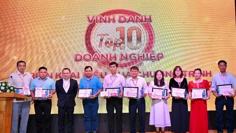 Vinh danh top 10 Đối tác triển khai hiệu quả chương trình phúc lợi MOVI trong 6 tháng đầu năm 2022