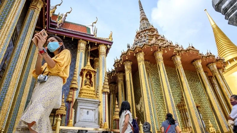Khách du lịch tại Bangkok, Thái Lan. Ảnh: AFP/TTXVN