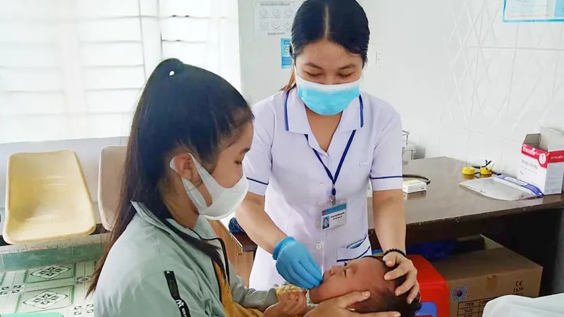 Nối liền khoảng cách y tế tại xã đảo