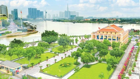 Bài học kiên định, quả cảm từ Bác