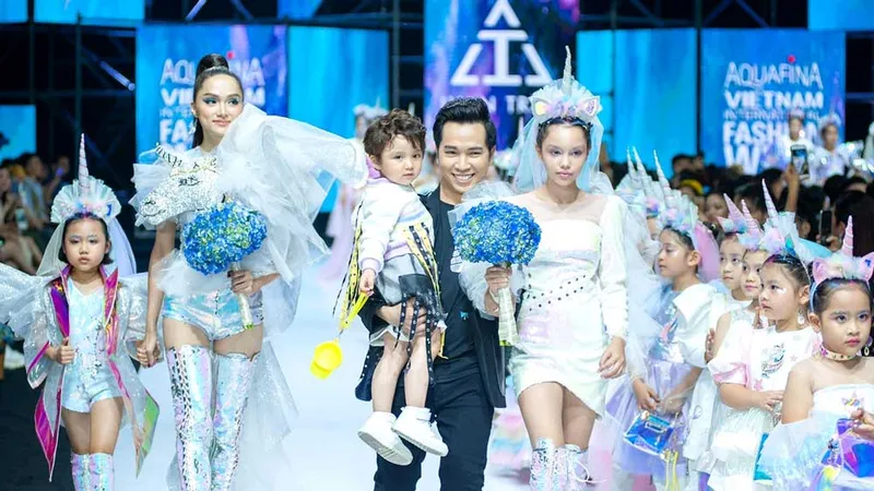 NTK Ivan Trần với nhiều bộ sưu tập thời trang ấn tượng