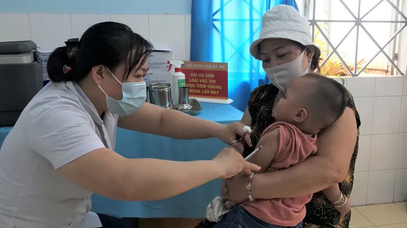 Thiếu nhân viên y tế ở các trạm y tế