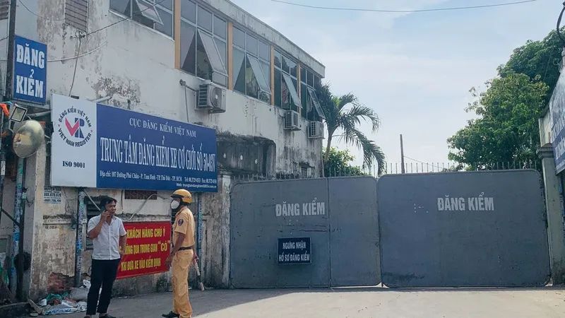 Bắt Giám đốc Trung tâm Đăng kiểm 50-19D