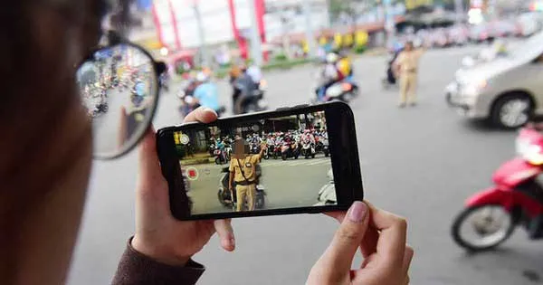 Truy tố nhóm thanh niên tống tiền cảnh sát giao thông 