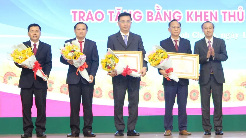 Thi đua tốt, huyện Bình Chánh giảm nghèo vượt trên 136% kế hoạch