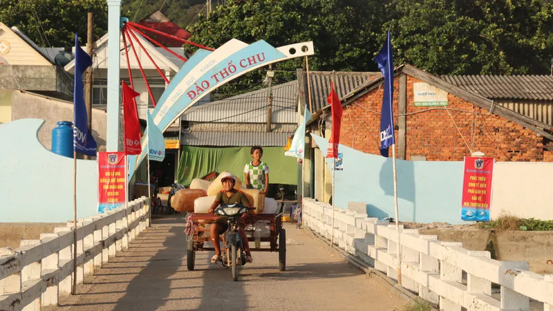 Kiên Giang: Kỷ niệm 30 năm thành lập xã đảo Thổ Châu