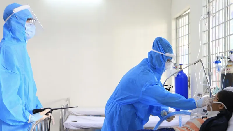 Triển khai lại các khu cách ly điều trị người mắc Covid-19 trong bệnh viện