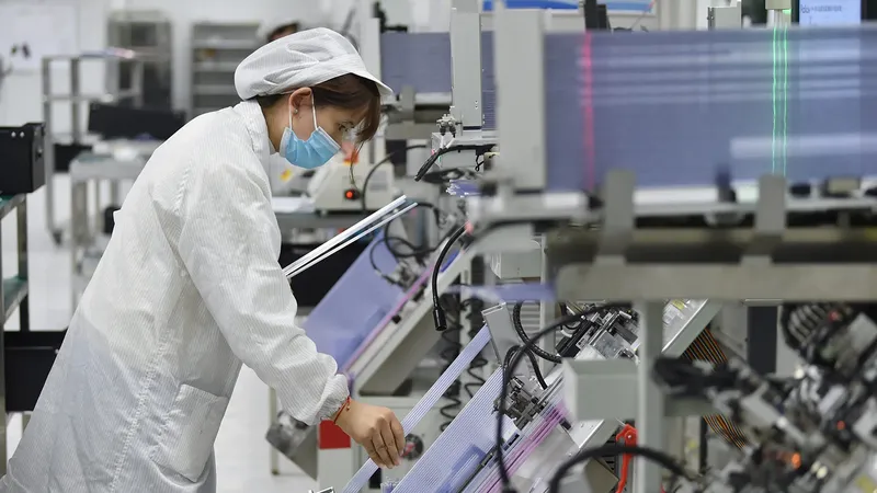 Sản xuất linh kiện bán dẫn tại Trung Quốc